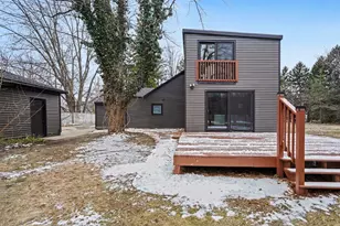 882 E Sternberg Rd, Norton Shores, MI 49441 - Photo 23