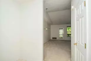 1430 S Fox Pointe Circle, Ann Arbor, MI 48108 - Photo 9