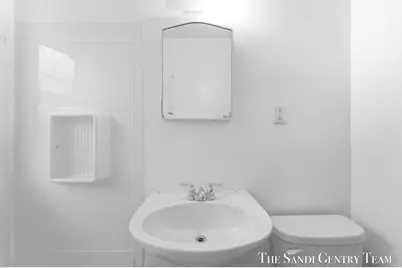 810 W Southern Avenue, Muskegon, MI 49441 - Photo 15