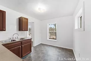 820 W Southern Ave, Muskegon, MI 49441 - Photo 5