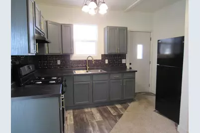 226 Pleasant Street, Mendon, MI 49072 - Photo 5