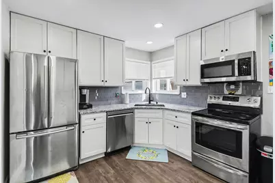 3659 Elira Lane, Waterford, MI 48328 - Photo 11