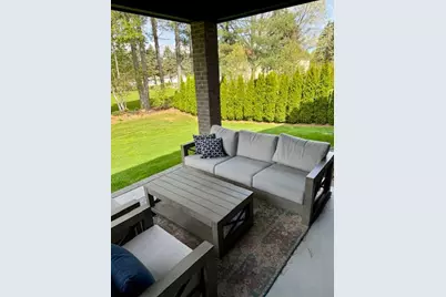 52801 Royal Park Avenue, Shelby, MI 48315 - Photo 9