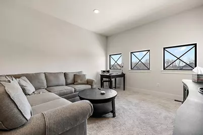 52801 Royal Park Avenue, Shelby Twp, MI 48315 - Photo 41