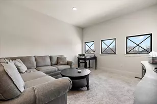 52801 Royal Park Ave, Shelby Twp, MI 48315 - Photo 41