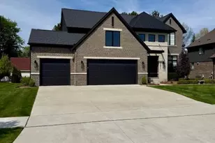 52801 Royal Park Ave, Shelby, MI 48315 - Photo 3