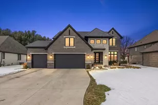 52801 Royal Park Ave, Shelby Twp, MI 48315 - Photo 1