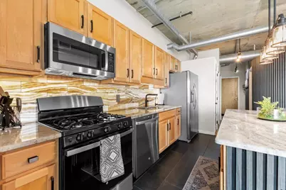 100 W 5th Street #611, Royal Oak, MI 48067 - Photo 11