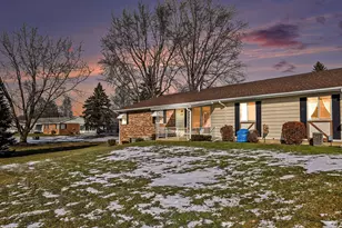 5896 Leisure S Dr SE, Kentwood, MI 49548 - Photo 1