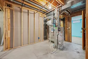 4475 Sutton Pl SW, Grandville, MI 49418 - Photo 23