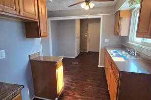 6587 Elm St, Taylor, MI 48180 - Photo 9