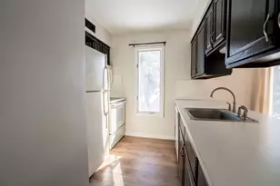 465 Barkwood Ct NW, Grand Rapids, MI 49534 - Photo 13