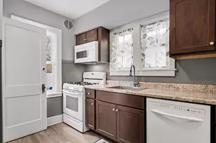 348 Orchard Ave, Muskegon, MI 49442 - Photo 9