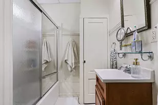 222 N Eagle St, Marshall, MI 49068 - Photo 9