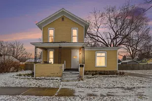 711 Maple St, Three Rivers, MI 49093 - Photo 1