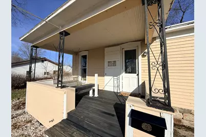 711 Maple Street, Three Rivers, MI 49093 - Photo 3