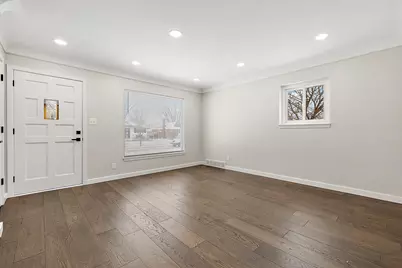 23029 Beverly Street, Saint Clair Shores, MI 48082 - Photo 7