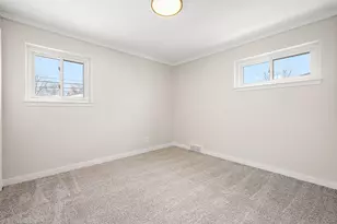 23029 Beverly St, Saint Clair Shores, MI 48082 - Photo 15