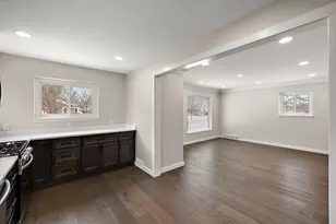 23029 Beverly St, Saint Clair Shores, MI 48082 - Photo 13