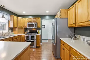 5628 Bethanne Dr SW, Wyoming, MI 49418 - Photo 13