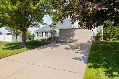 5628 Bethanne Drive SW, Wyoming, MI 49418 - Photo 3