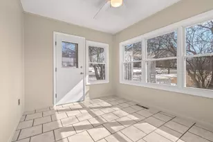 60 Griswold St, Hillsdale, MI 49242 - Photo 17