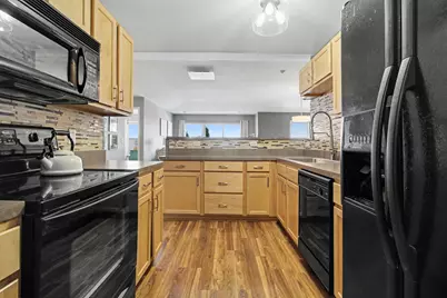 3960 Berkeley Avenue, Canton, MI 48188 - Photo 11