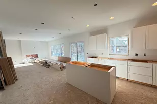 404 Sabine Dr, Muskegon, MI 49442 - Photo 5