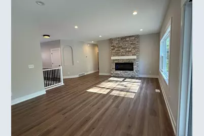 404 Sabine Drive #9, Muskegon, MI 49442 - Photo 7