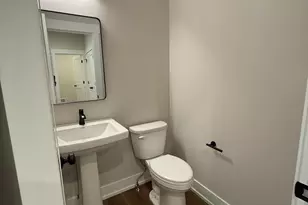 404 Sabine Dr, Muskegon, MI 49442 - Photo 25
