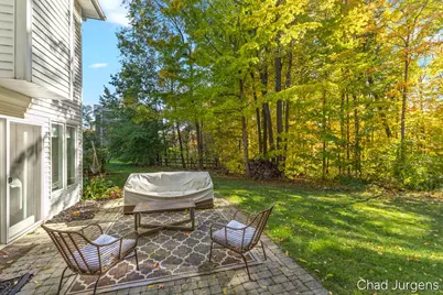 336 Normandy Court SW, Grandville, MI 49418 - Photo 9