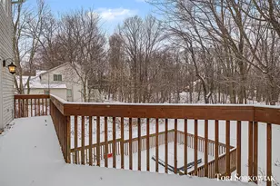 7515 Las Palmas Dr NE, Rockford, MI 49341 - Photo 27