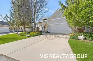 2199 W Greenstone Dr SE, Grand Rapids, MI 49546 - Photo 3