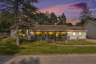 46778 Sycamore Dr, Bangor, MI 49013 - Photo 3