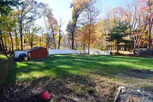 4696 Forest Creek Dr, Kalamazoo, MI 49009 - Photo 11