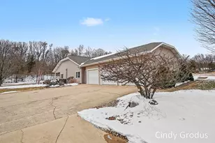 8079 Pigeon Creek Dr, West Olive, MI 49460 - Photo 5