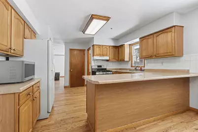 17155 10 Mile Road, Battle Creek, MI 49014 - Photo 9