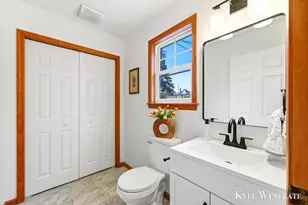 528 Woodlawn St SE, Grand Rapids, MI 49507 - Photo 13