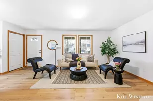 528 Woodlawn St SE, Grand Rapids, MI 49507 - Photo 5