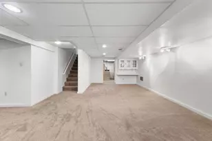 38706 Roycroft St, Livonia, MI 48154 - Photo 31