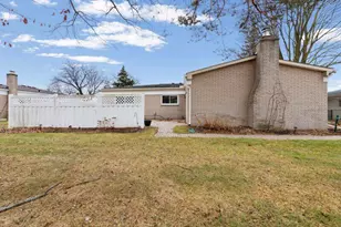 38706 Roycroft St, Livonia, MI 48154 - Photo 39