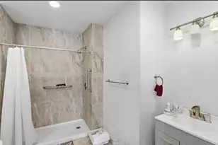 1132 Milton St, Benton Harbor, MI 49022 - Photo 7