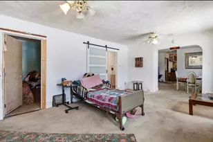 1132 Milton St, Benton Harbor, MI 49022 - Photo 3