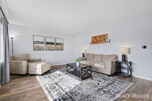 547 72nd St SE, Grand Rapids, MI 49548 - Photo 5