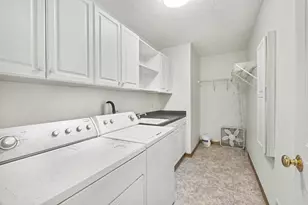 6331 Layton Rd, Fowlerville, MI 48836 - Photo 13