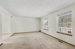 6331 Layton Rd, Fowlerville, MI 48836 - Photo 19