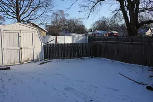 2389 McCracken St, Muskegon, MI 49441 - Photo 23