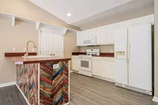 7559 Navajo Valley Dr SW, Byron Center, MI 49315 - Photo 5