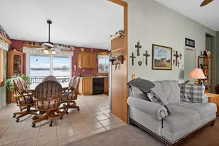 106 Hilltop Ct, Brooklyn, MI 49230 - Photo 7