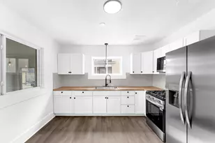 1754 Godfrey Ave SW, Wyoming, MI 49509 - Photo 5